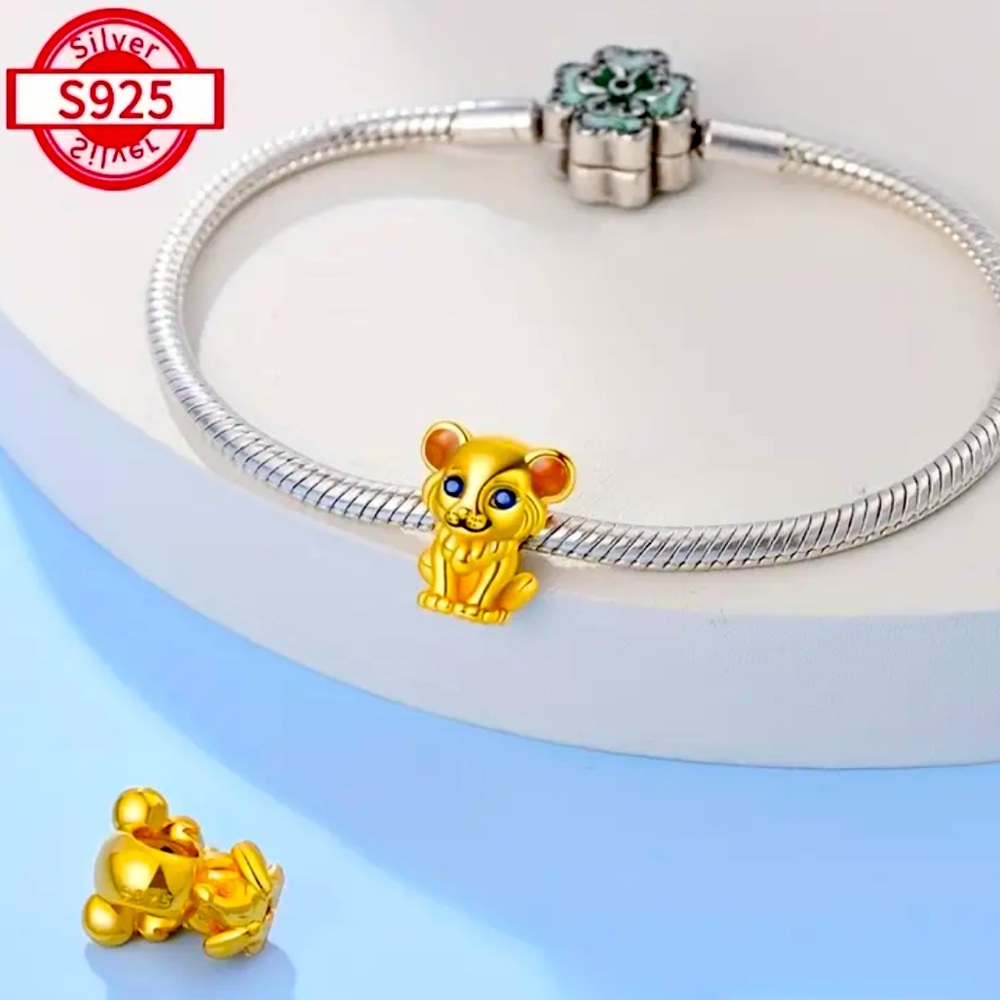 925 sterling silver Gold Lion Charm with Blue Eyes for bracelets/necklaces NWT - Picture 3 of 6